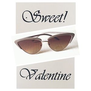 Cool retro Cat Eye Shades in Taupe with Brown gradient lens very Pinup Cosplay
